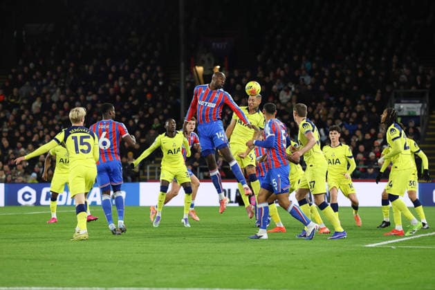28th December 2025; Selhurst Park, Selhurst, London, England; Premier League Football, Crystal Palace versus Tottenham Hotspur; Richarlison of Tottenham Hotspur heads the ball to safety  IanxStephen