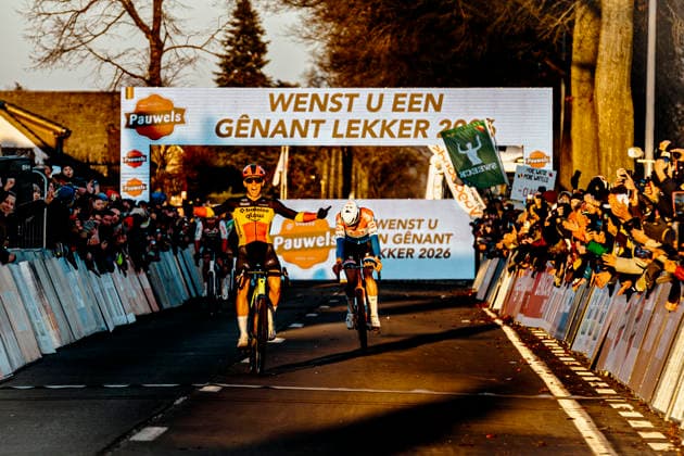 Cyclocross - UCI cyclo-cross World Cup Dendermonde Belgian national champion Thibau Nys (BEL Baloise Glowi Lions) wins the UCI CYCLO CROSS WORLD CUP round 8 in Dendermonde beating Dutch national champion Tibor Del Grosso (NED Alpecin - Deceuninck) in the sprint UCI CYCLO CROSS WORLD CUP Men Elite 2025 2026 (CDM) - Dendermonde Belgium Photo: Stijn Bastens CC Dendermonde Belgium  Copyright: xContentxCurationx StijnxBastensx xCCx