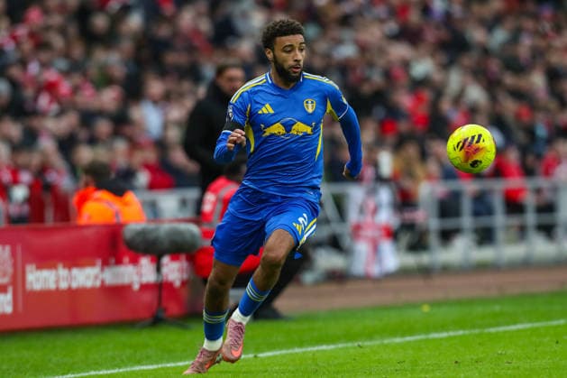 Sunderland v Leeds United, Premier League Jayden Bogle Of Leeds United during the Sunderland v Leeds United Premier League match at the Stadium of Light, Sunderland, England on 28 December 2025 Credit: Lee Keuneke Every Second Media Editorial use only. All images are copyright Every Second Media Limited. No images may be reproduced without prior permission. All rights reserved. Premier League and Football League images are subject to licensing agreements with Football DataCo Limited. see https: www.football-dataco.com Copyright: xIMAGO EveryxSecondxMediax ESM-1727-0160 LeexKeunekex xEveryxSecondxMediax