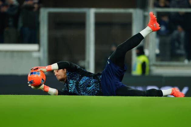 December 28, 2025, Bergamo, Italy: Yann Sommer of FC Inter during the Italian Serie A soccer match Atalanta BC vs FC Inter at New Balance Arena..Final score Atalanta BC 0:1 FC Inter Bergamo Italy - ZUMAs197 20251228_aaa_s197_333 Copyright: xEmanuelexPennacchiox