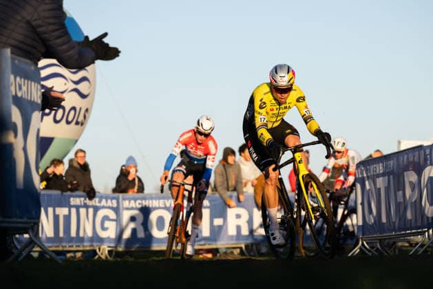 Cyclo-cross, UCI World Cup Dendermonde - Men Elite, 28.12.2025 VAN AERT Wout (BEL) Dendermonde Belgien Copyright: xMarcelxHilgerx