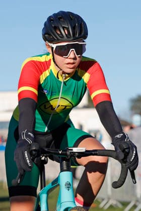 28.12.2025 Radsport Darmstädter Cyclo-Cross-Rennen an der Radrennbahn zur Vorbereitung auf die DM Deutschen Meisterschaften in Bensheim (10. 11.1.202&) hier Jugend U17w Startnummer 311 Denise Schulz RSV Edelweiss Oberhausen Darmstadt Hessen Deutschland