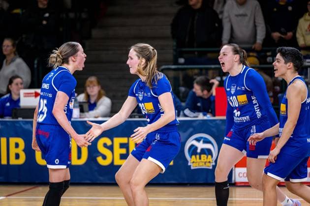 Basketball Berlin 28.12.2025 Saison 2025 2026 DBBL 1. Bundesliga Alba Berlin - BC Pharmaserv Marburg Jubel Marburg Caitlyn Jones (Marburg, No.25) Greta Kampschroeder (Marburg, No.33) Lucy Michel (Marburg, No.10) Ana Raimundo (Marburg, No.06)