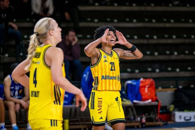 Basketball Berlin 28.12.2025 Saison 2025 2026 DBBL 1. Bundesliga Alba Berlin - BC Pharmaserv Marburg Deeshyra Thomas (Alba, No.21)