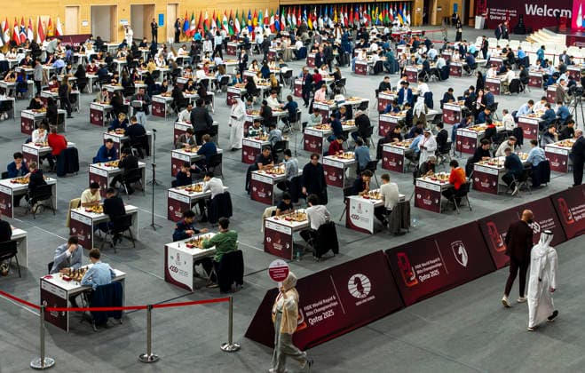 FIDE World Rapid & Blitz Championships 2025 DAY 4 A general view shows chess players competing in the Blitz open first round of the FIDE World Rapid & Blitz Championship 2025 Qatar at the Sports and Events Complex, Qatar University, in Doha, Qatar, on December 29, 2025. DOHA Qatar Copyright: xNOUSHADxTHEKKAYILx