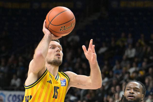 29.12.2025, xlakx, Basketball easyCredit BBL Bundesliga, Alba Berlin - MHP RIESEN Ludwigsburg v.l. Martin Hermannsson (Alba Berlin) Berlin