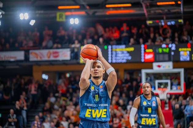 1. Basketball Bundesliga, easyCredit BBL, Saison 2025 2026, Herren, Hauptrunde, 13. Spieltag, 29.12.2025, RASTA Vechta - EWE Baskets Oldenburg Nicholas Tischler ( 11 - EWE Baskets Oldenburg) während der Partie Vechta RASTA Dome Niedersachsen Deutschland