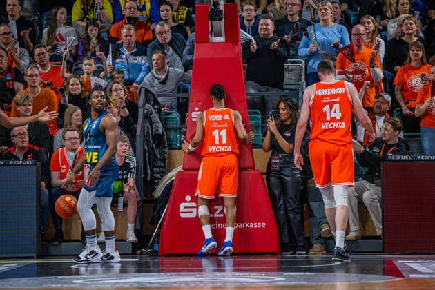 1. Basketball Bundesliga, easyCredit BBL, Saison 2025 2026, Herren, Hauptrunde, 13. Spieltag, 29.12.2025, RASTA Vechta - EWE Baskets Oldenburg Alonzo Verge ( 11 - RASTA Vechta) während der Partie Vechta RASTA Dome Niedersachsen Deutschland