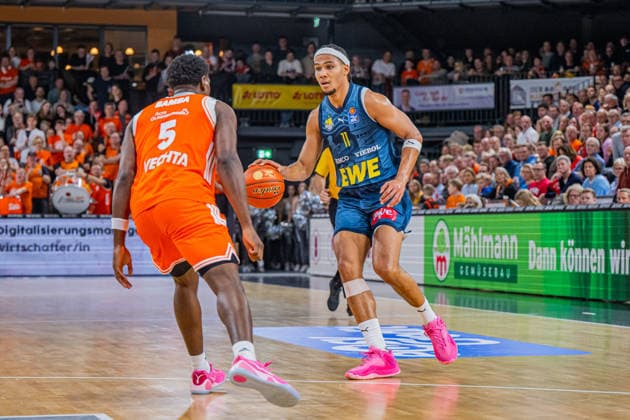 1. Basketball Bundesliga, easyCredit BBL, Saison 2025 2026, Herren, Hauptrunde, 13. Spieltag, 29.12.2025, RASTA Vechta - EWE Baskets Oldenburg Nicholas Tischler ( 11 - EWE Baskets Oldenburg) in Aktion Vechta RASTA Dome Niedersachsen Deutschland
