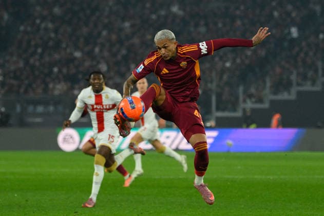 CALCIO - Serie A - AS Roma vs Genoa CFC Romaâ??s Wesley during the Italian Football Championship League A Enilive 2025 2026 match between AS Roma vs Genoa CFC at the Olimpic Stadium in Rome on 29 December 2025. Rome Italy  Copyright: xIPAxSport ABACAx