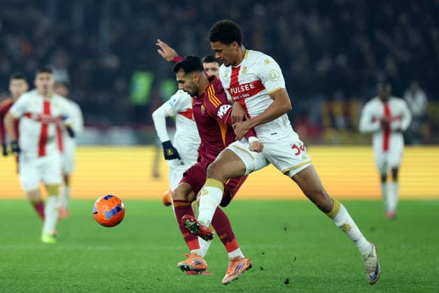 CALCIO - Serie A - AS Roma vs Genoa CFC Rome, Italy - December 29, 2025: Zeki Celik of A.S. Roma , Sebastian Otoa of Genoa C.F.C. seen in action during the Serie A Enilive 2025-2026 football match between AS Roma vs Genoa CFC at Olympic Stadium. Rome Italy  Copyright: xIPAxSport ABACAx
