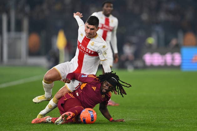 AS Roma v Genoa CFC - Serie A Ruslan Malinovskyi of Genoa C.F.C. and Manu Kone of A.S. Roma are in action during the 17th day of the Serie A Championship between A.S. Roma and Genoa C.F.C. at the Olympic Stadium in Rome, Italy, on December 29, 2025. Rome Italy  Copyright: xDomenicoxCippitellix originalFilename:cippitelli-asromage251229_npWcK.jpg