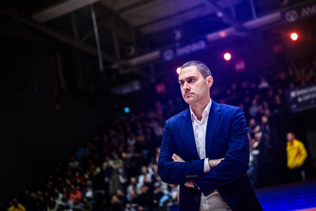 easycredit BBL Basketball Bundesliga 2025 2026 13. Spieltag 29.12.2025 Science City Jena vs Telekom Baskets Bonn Trainer Marko Stankovic (Bonn) Portrait Sparkassen Arena