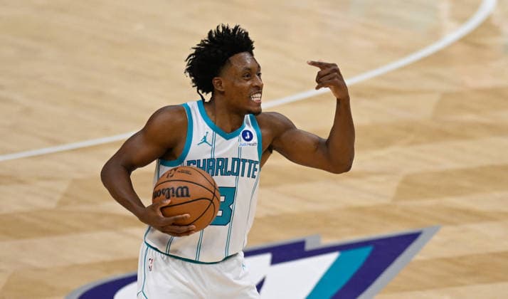 Charlotte Hornets v Milwaukee Bucks - NBA, Basketball Herren, USA CHARLOTTE, USA - DECEMBER 29: Charlotte Hornets Collin Sexton gestures during the NBA basketball game between Charlotte Hornets and Milwaukee Bucks at the Spectrum Center in Charlotte NC, United States on December 29, 2025. Peter Zay Anadolu Charlotte United States. Editorial use only. Please get in touch for any other usage.  Copyright: x2025xAnadoluxPeterxZayx