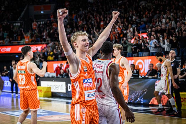 Neu Ulm, Deutschland, 29.12.25: Teo Milicic (ratiopharm ulm) gestikuliert, gestik, Jubelt waehrend des Basketball Bundesliga Spiels zwischen ratiopharm ulm vs Fitness first Wuerzburg Baskets in der ratiopharm Arena am 29. Dezember 2025 in Neu Ulm, Deutschland. (Foto von Harry Langer DeFodi Images) ratiopharm Arena, Germany, 29.12.25: Teo Milicic (ratiopharm ulm) gestures during the Basketball Bundesliga match between ratiopharm ulm vs Fitness first Wuerzburg Baskets at Neu Ulm on December 29, 2025 in ratiopharm Arena, Germany. (Photo by Harry Langer DeFodi Images) (Photo by Harry Langer DeFodi Images) -