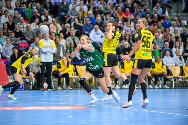 Handball Frauen 1. Bundesliga HBF Saison 2025 2026 10. Spieltag VfL Oldenburg vs. Borussia Dortmund 30.12.2025 Lisa Borutta (2, VfL Oldenburg)