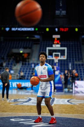 easycredit BBL, MLP Academics Heidelberg - Frankfurt Skyliners, 30.12.2025 Nahiem Alleyne (Frankfurt Skyliners, 4) beim Warmup Spiel der easycredit BBL MLP Academics Heidelberg - Frankfurt Skyliners; am 13. Spieltag der Saison 25 26 in der SAP Arena in Mannheim am 30.12.2025 Copyright: xBEAUTIFULxSPORTS Hahnex