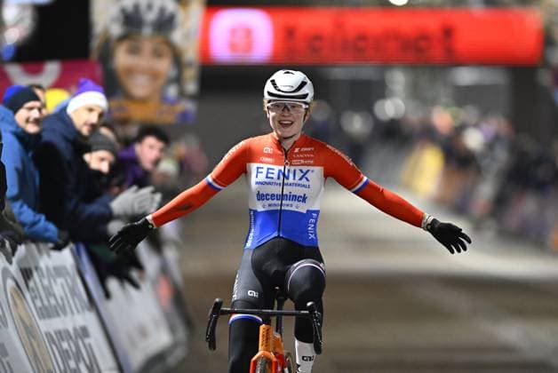 Dutch Puck Pieterse pictured as she crosses the finish line of the women elite race of Diegem Cross cyclocross cycling event, Tuesday 30 December 2025 in Diegem, stage 6 8 in the Superprestige cyclocross cycling competition. JASPERxJACOBS  x152417372x