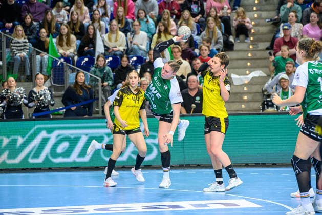Handball Frauen 1. Bundesliga HBF Saison 2025 2026 10. Spieltag VfL Oldenburg vs. Borussia Dortmund 30.12.2025 Ariane Pfundstein (20, VfL Oldenburg)