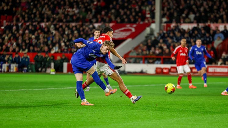 Nottingham Forest v Everton, Premier League GOAL Everton midfielder James Garner (37) scores a goal to make the score 0-1 during the Premier League match between Nottingham Forest and Everton at the City Ground, Nottingham, UK on 30 December 2025. Editorial use only DataCo restrictions apply See www.football-dataco.com , Copyright: xSimonxDaviesx PSI-23499-0010