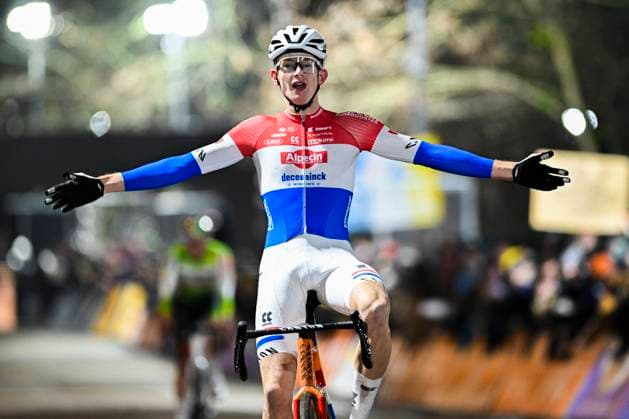 Telenet Superprestige 2025-2026 Diegem DIEGEM, BELGIUM - DECEMBER 30 : Del Grosso Tibor (NED) of Alpecin-Deceuninck celebrating his victory during the 6th leg of the Diegem Telenet Superprestige 2025-2026 a cyclocross race for Men Elite on December 30, 2025 in Diegem, Belgium, 30 12 2025 ( Diegem Belgium  Copyright: xNicoxVereeckenx