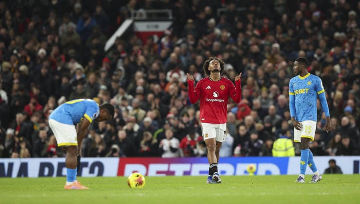 Manchester United, ManU v Wolverhampton Wanderers, FA Premier League 30.12.25 Manchester United v Wolverhampton Wanderers, FA Premier League Bradley Ormesher The Times Joshua Zirkzee of Manchester United celebrates scoring his teams opening goal of the match 1-0  Copyright: xBradleyxOrmesherx NINTCHDBPICT001048604062