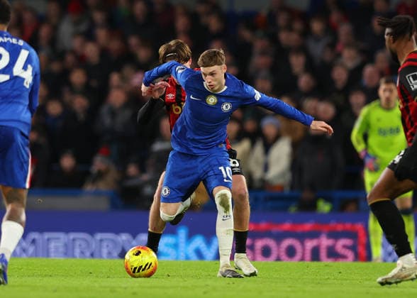 30th December 2025; Stamford Bridge, Chelsea, London, England: Premier League Football, Chelsea versus Bournemouth; Cole Palmer of Chelsea challenged by Alex Scott of AFC Bournemouth  JohnxPatrickxFletcher