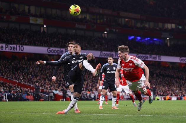 Arsenal v Aston Villa 30 December 2025, London - Premier League Football - Arsenal v Aston Villa - Viktor Gyokeres of Arsenal heads the ball - Photo: Jacques Feeney Offside. London UK Copyright: xJacquesxFeeneyx xOffsidexOffside