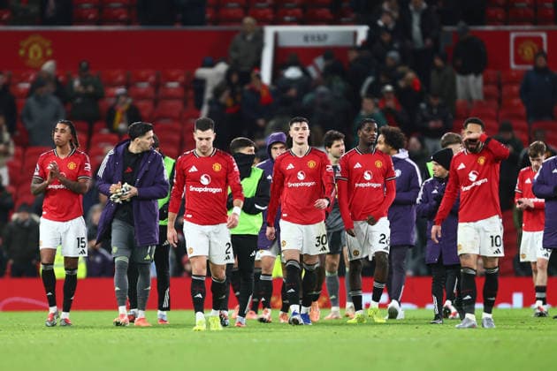 United dejected at full time Manchester United, ManU v Wolverhampton Wanderers, Premier League, Football, Old Trafford, Manchester, UK - 30 Dec 2025Manchester Old Trafford United Kingdom EDITORIAL USE ONLY No use with unauthorised audio, video, data, fixture lists, club league logos or live services. Online in-match use limited to 120 images, no video emulation. No use in betting, games or single club league player publications. Copyright: xPhilxOldham Shutterstockx 16216223bd