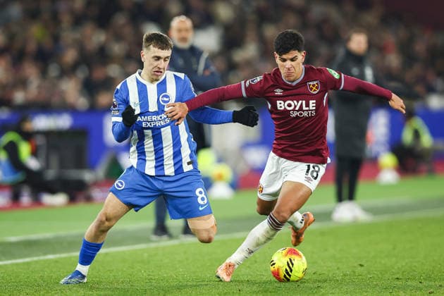 30th December 2025; London Stadium, London, England; Premier League Football, West Ham United versus Brighton and Hove Albion; Brajan Gruda of Brighton And Hove Albion tackles Mateus Fernandes of West Ham United  IanxStephen