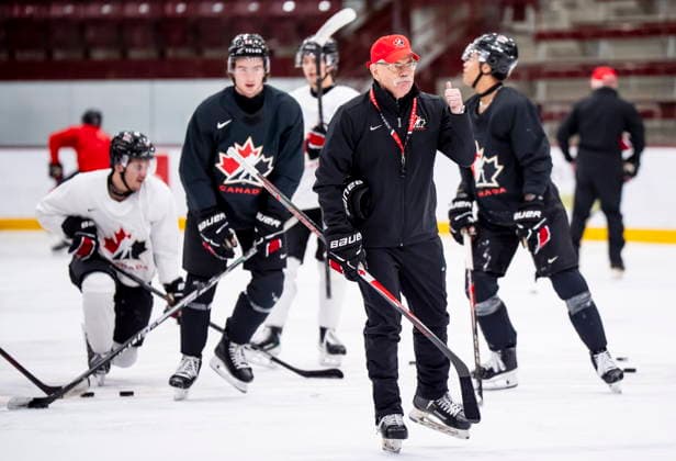 December 30, 2025, Minneapolis, Mn, Canada: Canadian assistant coach Gardiner MacDougall gestures during practice at the world junior hockey championship in Minneapolis on Tuesday, Dec. 30, 2025. Canada News - December 30, 2025  - ZUMAc35_ 20251230_zaf_c35_020 Copyright: xChristopherxKatsarovx
