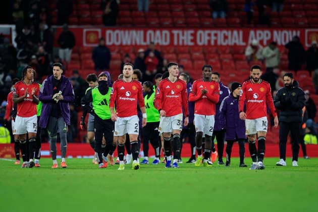 Manchester United, ManU v Wolverhampton Wanderers, Premier League The United players are booed off the pitch at the end of the Premier League match between Manchester United and Wolverhampton Wanderers at Old Trafford, Manchester, UK on 30 December 2025. Manchester Old Trafford Greater Manchester UK Editorial use only DataCo restrictions apply See www.football-dataco.com , Copyright: xConorxMolloyx PSI-23486-0097
