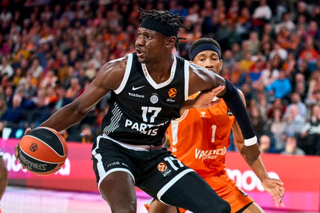December 30, 2025, Valencia, Spain: Isaac Bonga (Partizan Mozzart Bet Belgrade) and Kameron Taylor of Valencia basket in action during the Euroleague Regular Season Round 19 between Valencia Basket and Partizan Mozzart Bet Belgrade at Roig Arena Stadium. Final score; Valencia Basket 86:63 Partizan Mozzart Bet Belgrade Valencia Spain - ZUMAs197 20251230_aaa_s197_257 Copyright: xGermanxVidalxPoncex