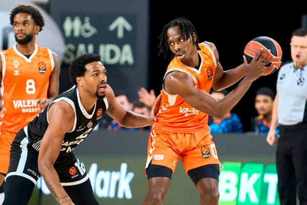 December 30, 2025, Valencia, Spain: Jabari Parker (Partizan Mozzart Bet Belgrade) and Brancou Badio of Valencia basket in action during the Euroleague Regular Season Round 19 between Valencia Basket and Partizan Mozzart Bet Belgrade at Roig Arena Stadium. Final score; Valencia Basket 86:63 Partizan Mozzart Bet Belgrade Valencia Spain - ZUMAs197 20251230_aaa_s197_260 Copyright: xGermanxVidalxPoncex