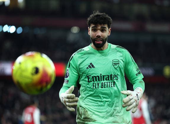 London, England, 30th December 2025. David Raya of Arsenal during the Arsenal vs Aston Villa Premier League match at the Emirates Stadium, London. Picture credit should read: David Klein Sportimage EDITORIAL USE ONLY. No use with unauthorised audio, video, data, fixture lists, club league logos or live services. Online in-match use limited to 120 images, no video emulation. No use in betting, games or single club league player publications. SPI_DK_010_Arsenal_Villa SPI-4405-0010