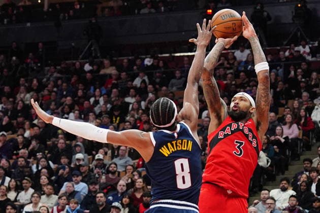 December 31, 2025, Toronto, On, CANADA: Toronto Raptors forward Brandon Ingram (3) shoots over Denver Nuggets guard Peyton Watson (8) during second half NBA, Basketball Herren, USA action in Toronto on Wednesday December 31, 2025. Canada News - December 31, 2025  - ZUMAc35_ 20251231_zaf_c35_070 Copyright: xFrankxGunnx