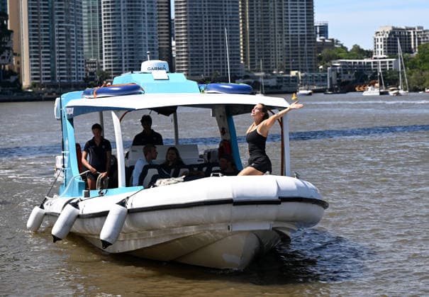 TENNIS ARYNA SABALENKA BRISBANE RIVER CRUISE, World No.1 tennis player Aryna Sabalenka cruises the Brisbane River on a boat ahead of the Brisbane International at City Botanic Gardens River Hub in Brisbane, Queensland, Thursday, January 1, 2026. ( NO ARCHIVING Brisbane Queensland Australia  Copyright: xDarrenxEnglandx 20260101197623495998