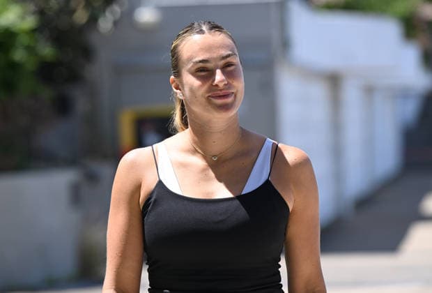 TENNIS ARYNA SABALENKA BRISBANE RIVER CRUISE, World No.1 tennis player Aryna Sabalenka is seen beside the Brisbane River ahead of the Brisbane International at City Botanic Gardens River Hub in Brisbane, Queensland, Thursday, January 1, 2026. ( NO ARCHIVING Brisbane Queensland Australia  Copyright: xDarrenxEnglandx 20260101195910938435