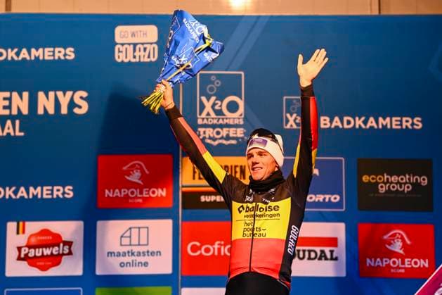 X2O Badkamers Trofee 2025-2026 Baal BAAL, BELGIUM - JANUARY 01 : Nys Thibau (BEL) of Baloise Glowi Lions on the podium during the 6th leg of the GP Sven Nys X2O Badkamers Trofee 2025-2026 a cyclocross race for Men Elite on January 1, 2026 in Baal, Belgium, 01 01 2026 ( Baal Belgium  Copyright: xGvgx