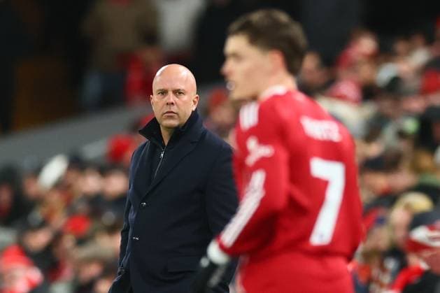 Liverpool manager Arne Slot and Florian Wirtz Liverpool v Leeds United, Premier League, Football, Anfield, Liverpool, UK - 01 Jan 2026Liverpool Anfield United Kingdom EDITORIAL USE ONLY No use with unauthorised audio, video, data, fixture lists, club league logos or live services. Online in-match use limited to 120 images, no video emulation. No use in betting, games or single club league player publications. Copyright: xPaulxCurrie Shutterstockx 16216359al