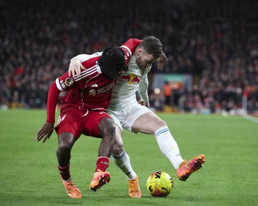 Liverpool v Leeds United, FA Premier League 01.01.26 Liverpool v Leeds United, FA Premier League Bradley Ormesher The Times Jeremie Frimpong of Liverpool and Gabriel Gudmundsson of Leeds United  Copyright: xBradleyxOrmesherx NINTCHDBPICT001048891060