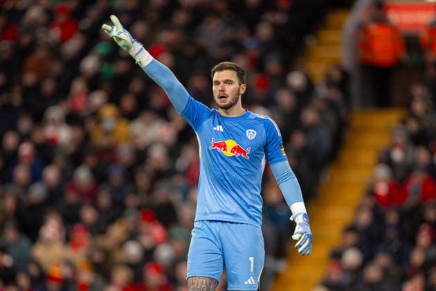 Football - FA Premier League - Liverpool FC v Leeds United FC LIVERPOOL, ENGLAND - New Year s Day, Thursday, January 1, 2026: Leeds United s goalkeeper Lucas Perri during the FA Premier League match between Liverpool FC and Leeds United FC at Anfield. (Photo by David Rawcliffe Propaganda) LIVERPOOL Anfield MERSEYSIDE ENGLAND  Copyright: xDavidxRawcliffex P2026-01-01-Liverpool_Leeds-38