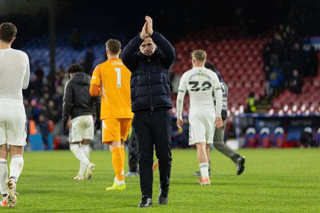 Manager Marco Silva of Fulham applauds the visiting fans after the final whistle during the Premier League match between Crystal Palace and Fulham at Selhurst Park on January 1, 2026 in London, England. (Photo by Pedro Soares SPP) Copyright: xPedroxSoaresx xSPPx Sportspressphoto_SPR78163