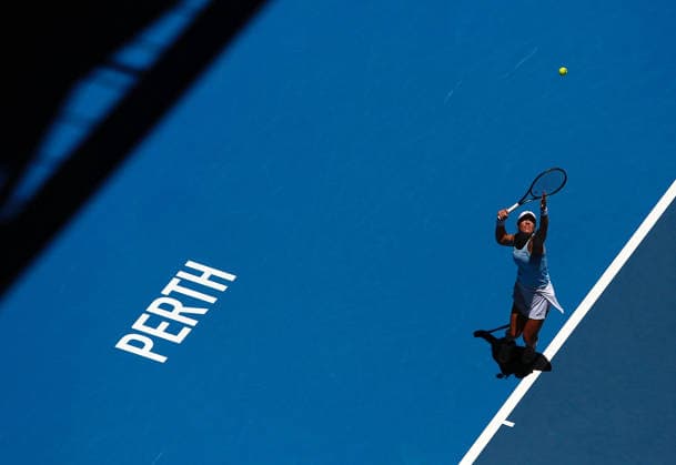 (260102) -- PERTH, Jan. 2, 2026 -- Solana Sierra of Argentina serves during the women s singles match against Jessica Bouzas Maneiro of Spain in the Group A round robin match between Spain and Argentina at the 2026 United Cup tennis tournament in Perth, Australia, Jan. 2, 2026. (Photo by Xinhua) (SP)AUSTRALIA-PERTH-TENNIS-UNITED CUP-ESP VS ARG ZhouxDan 