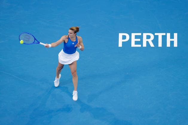 TENNIS UNITED CUP PERTH, Maria Sakkari of Greece in action against Naomi Osaka of Japan during the United Cup day one match between Greece and Japan at RAC Arena in Perth, Friday, January 2, 2026. ( NO ARCHIVING, EDITORIAL USE ONLY PERTH WESTERN AUSTRALIA AUSTRALIA  Copyright: xRICHARDxWAINWRIGHTx 20260102162259907291