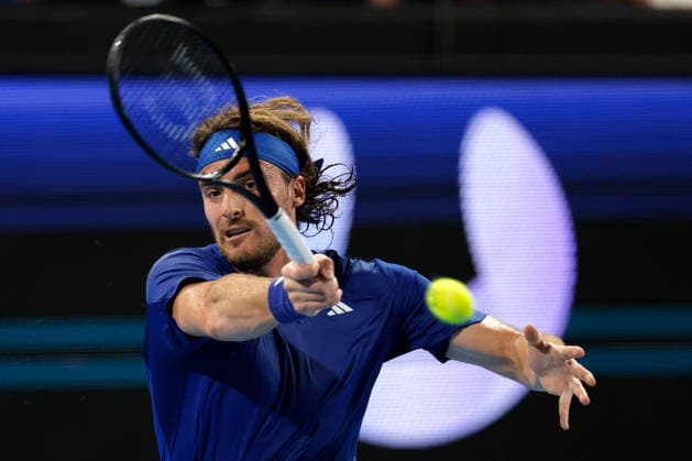 TENNIS UNITED CUP PERTH, Stefanos Tsitsipas of Greece in action against Shintaro Mochizuki of Japan during the United Cup day one match between Greece and Japan at RAC Arena in Perth, Friday, January 2, 2026. ( NO ARCHIVING, EDITORIAL USE ONLY PERTH WESTERN AUSTRALIA AUSTRALIA  Copyright: xRICHARDxWAINWRIGHTx 20260102155978715910