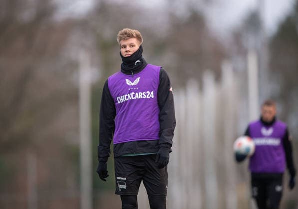 Fußball, Herren, Saison 2025 2026, 2. Bundesliga, Hertha BSC, Training, Luca Schuler (Hertha BSC), 02.01. 2026,