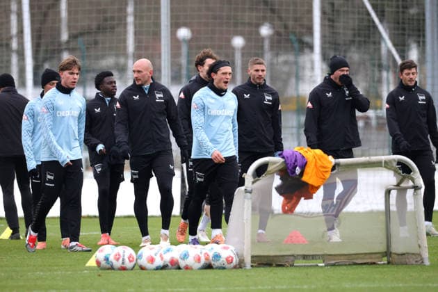 DEU, DFL, 2. FBL Hertha BSC, Training, 02.01.2026, Sportforum, Berlin, DEU, DFL, 2. FBL Hertha BSC, Training, im Bild Hertha-Spielerkreis, Fabian Reese (Hertha BSC Berlin 11), Toni Leistner (Hertha BSC Berlin 37) DFL - regulations prohibit any use of Photographs as image sequences and or quasi-video