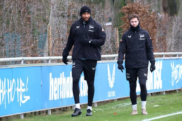 DEU, DFL, 2. FBL Hertha BSC, Training, 02.01.2026, Sportforum, Berlin, DEU, DFL, 2. FBL Hertha BSC, Training, im Bild John Anthony Brooks (Hertha BSC Berlin 25), Leon Jensen (Hertha BSC Berlin 5) DFL - regulations prohibit any use of Photographs as image sequences and or quasi-video