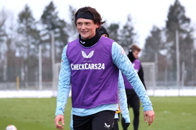 DEU, DFL, 2. FBL Hertha BSC, Training, 02.01.2026, Sportforum, Berlin, DEU, DFL, 2. FBL Hertha BSC, Training, im Bild Fabian Reese (Hertha BSC Berlin 11) DFL - regulations prohibit any use of Photographs as image sequences and or quasi-video